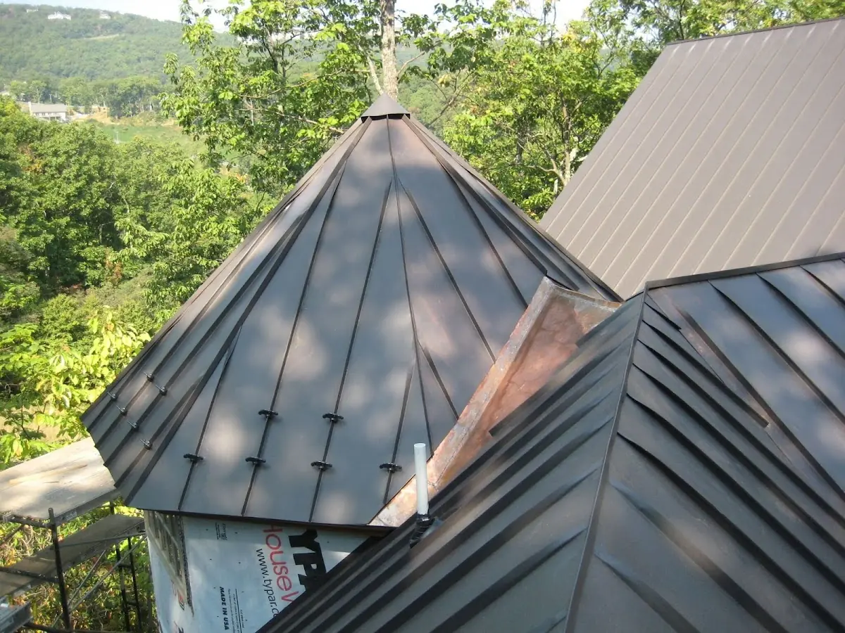 Professional Roof Tarp Installation by Craftsman Roofing in Sleepy Hollow Estates
